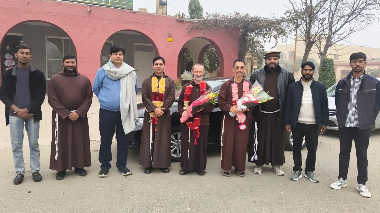 Welcome ceremony for visiting friars