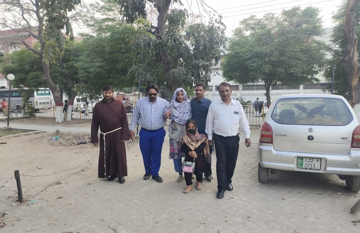 Accompanying a family